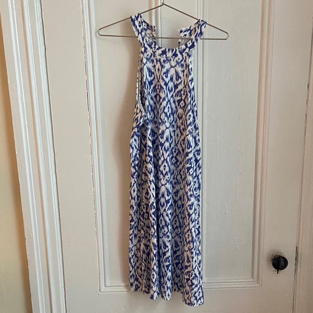 Blue and White Patterned Sleeveless Dress